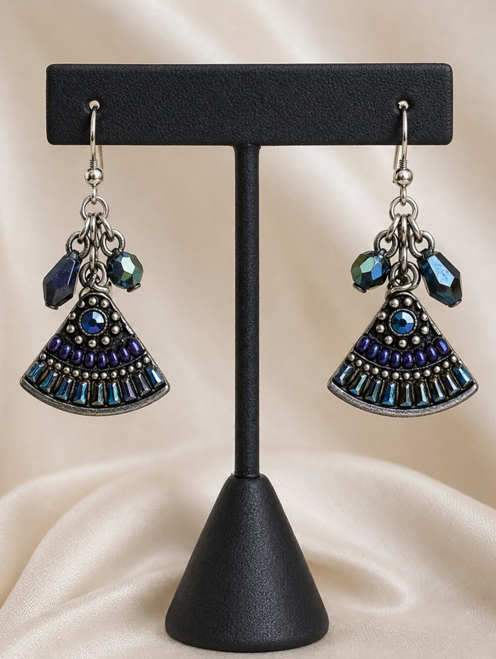 New Chico’s Fan-Shaped Iridescent Blue Purple Beaded Dangle Earrings